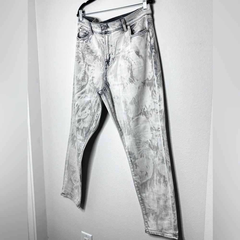 7 for all Mankind Smoke Print Jeans in Dusty Gray Jeans Women’s Sz 34